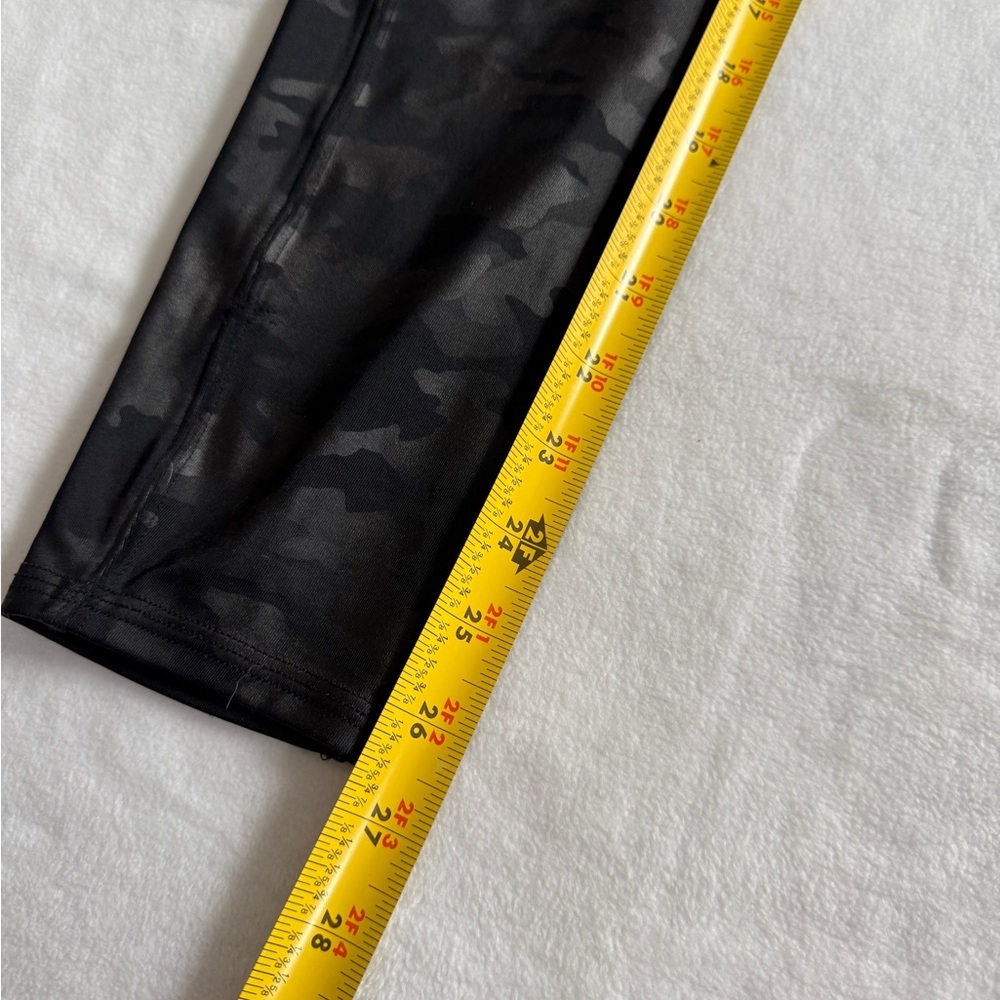 SPANX Black‎ Camo Leggings - Size XL - Picture 8 of 8
